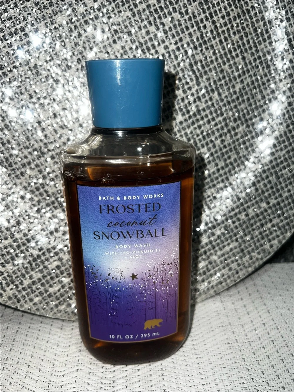 NWT Bath & Body Works Frosted Coconut Snowball Body Wash - 10 oz